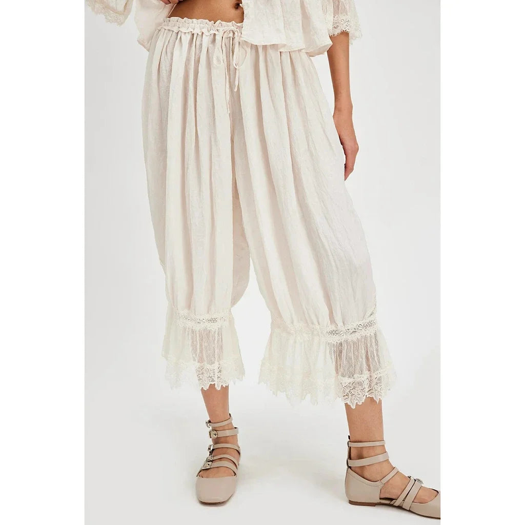 Women's Y2K Loose Fit Bloomers Cropped Pants Drawstring High Waist Floral Lace Patchwork Calf-Length Lantern Trousers