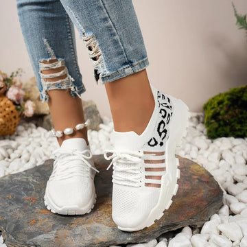Hollow mesh women's shoes spring fashion new flying woven breathable casual sneakers retro Korean version thick-sole dad shoes