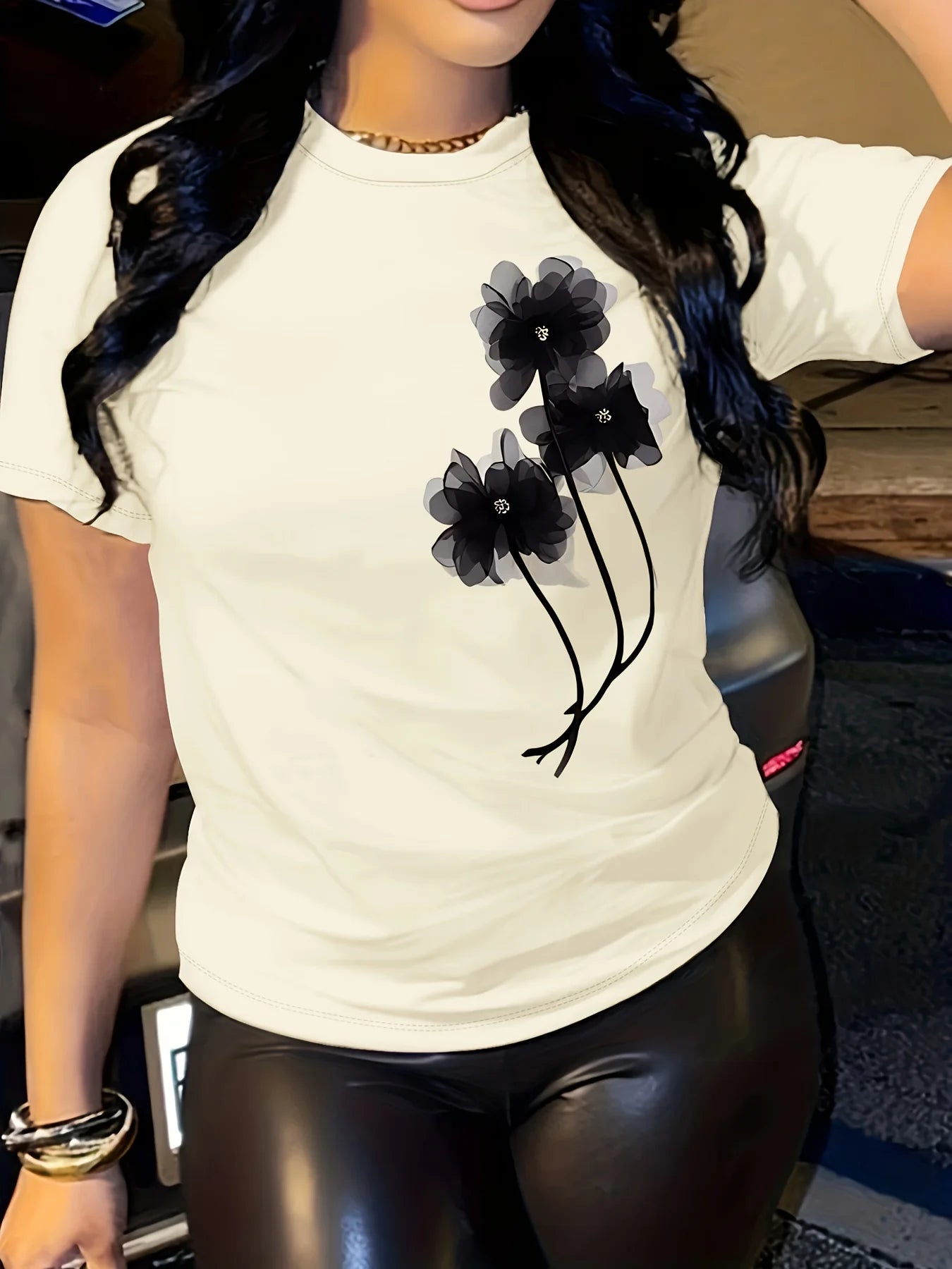 Women's Casual T-Shirt - Black Floral Print Short Sleeve Crew Neck Top Lightweight Breathable Fabric Ladies T Shirts - OneLoveCanada