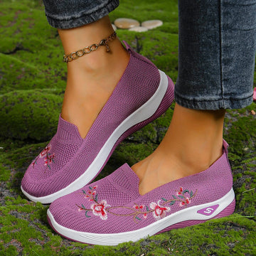 women's shoes casual sneaker women's summer shoes cloth shoes  Embroidery women retro ethnic style embroider Mom's shoes