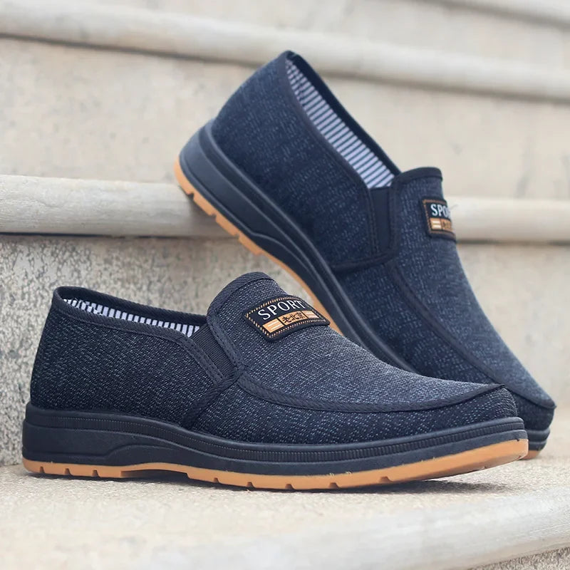Hot selling men's sports shoes for spring and summer 2024, casual old Beijing walking shoes, breathable men's cloth shoes